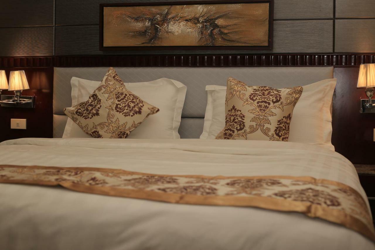 The 40Th Pearl Hotel Suites Jidda Eksteriør bilde