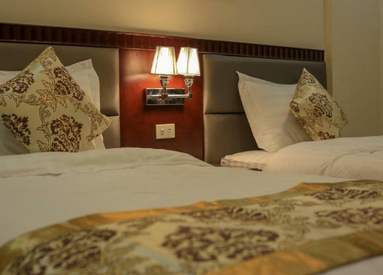 The 40Th Pearl Hotel Suites Jidda Eksteriør bilde